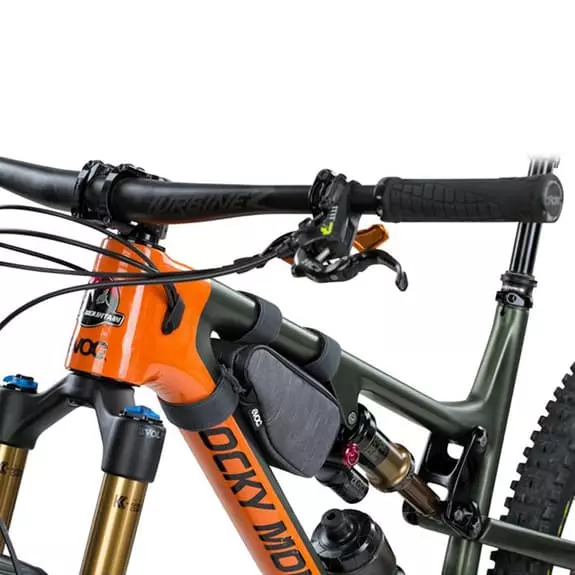 Sacoche De Cadre Evoc Bike Parcking 0.7L Gris 4 Sacoche De Cadre Evoc Bike Parcking 0.7L Gris – Image 4