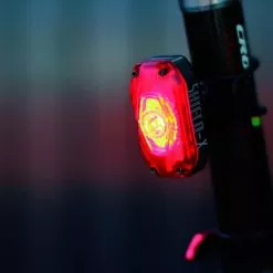 Lumière Arrière Moon Shield-X Auto 150 Lumens -Soldes Soldes moo i832x00 005